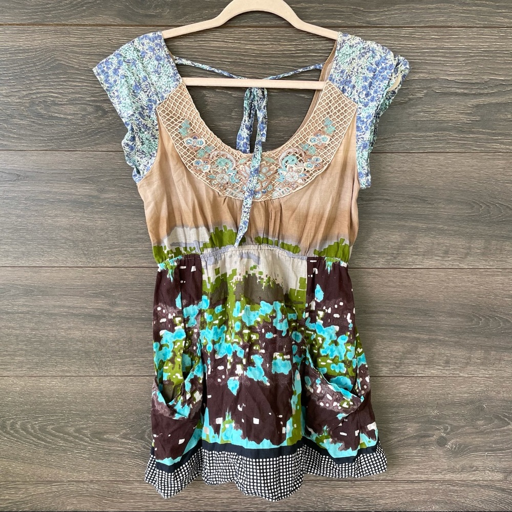 Lulumari Multicolor Blouse with Lace Detail